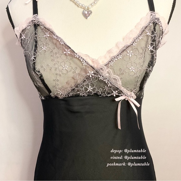 Coquette Japanese Slip Dress - Picture 4 of 5